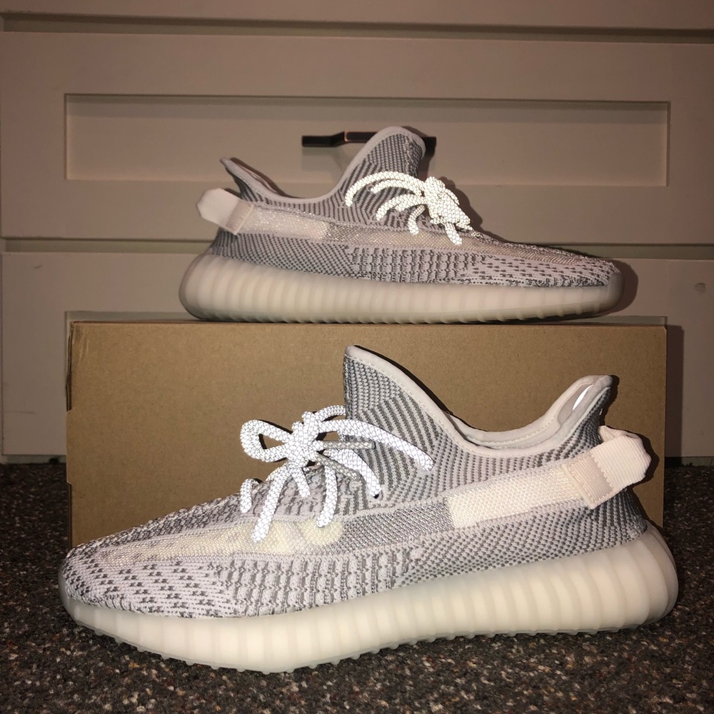 Yeezy Boost 350 V2